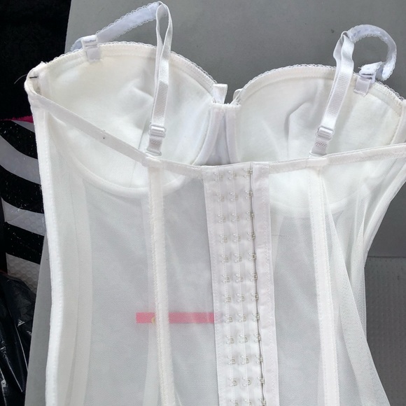 Sold - Picture 4 of 6